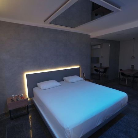 Paris Motel Matao Экстерьер фото